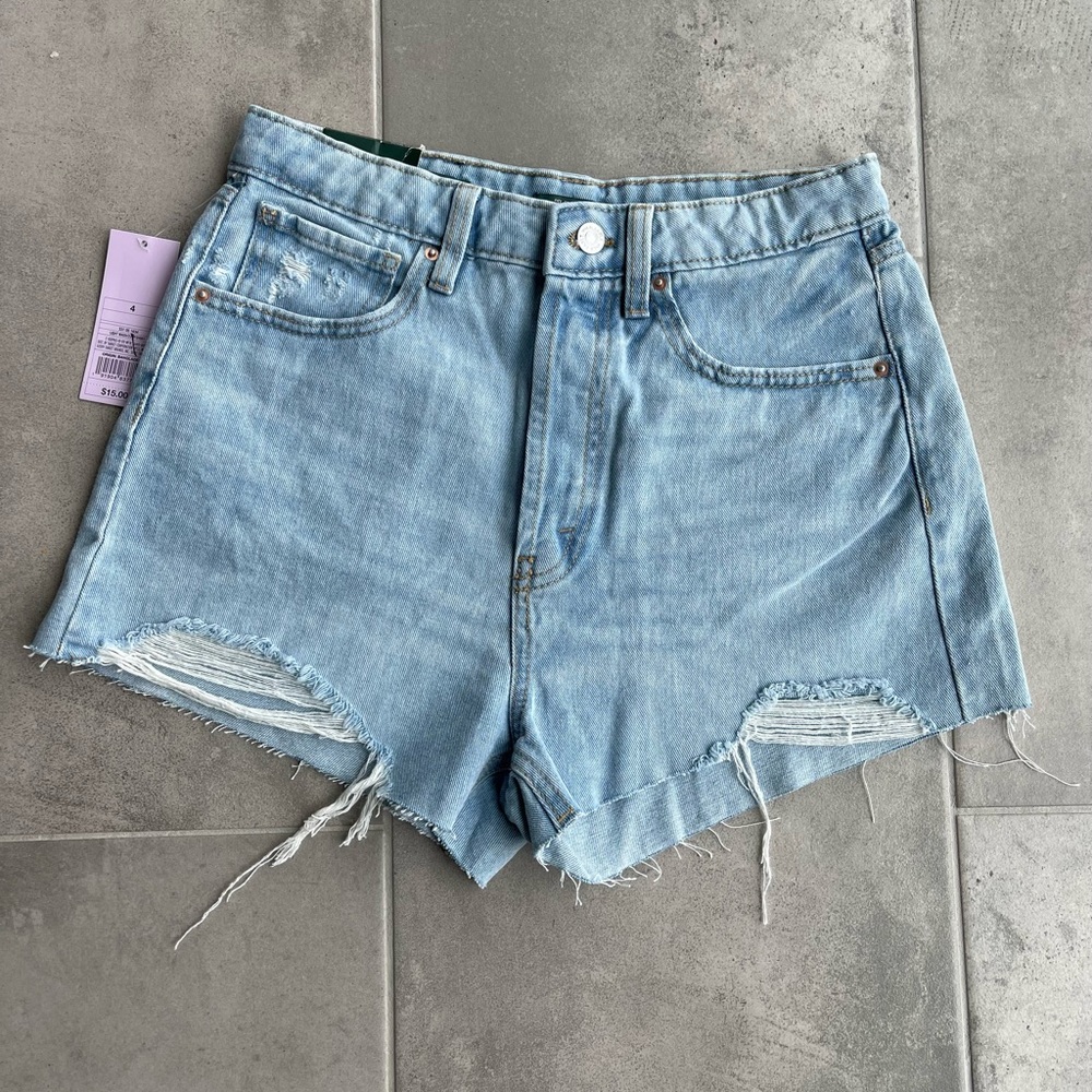 Highest Rise Cutoff Shorts size 4/27